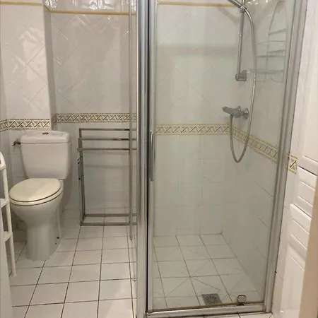 Apartment Climatise 2 Personnes Avec Terrasse Et Piscine Sainte-Maxime