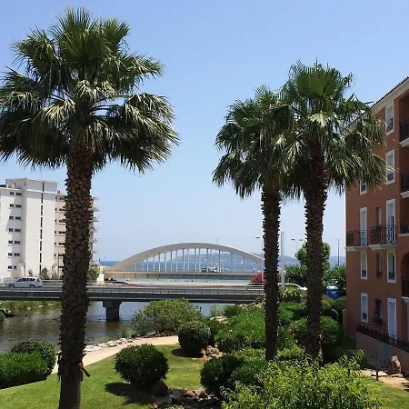 Climatise 2 Personnes Avec Terrasse Et Piscine Apartment Sainte-Maxime