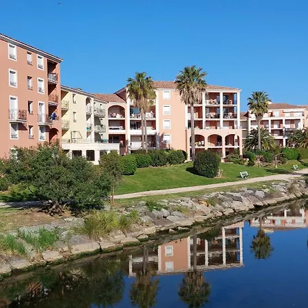 Climatise 2 Personnes Avec Terrasse Et Piscine Apartment Sainte-Maxime